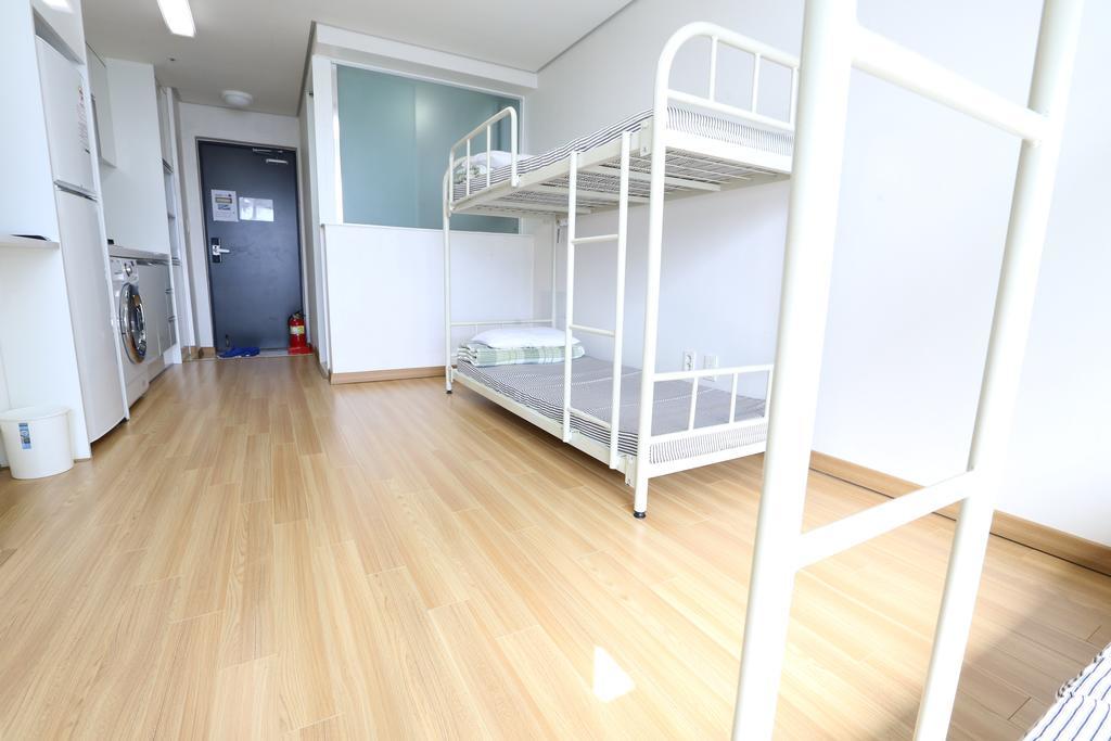 Phil House Vandrehjem Guri Værelse billede